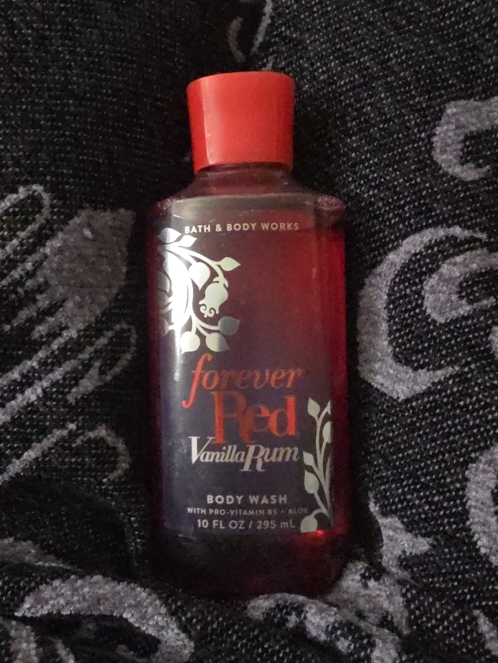 Bath & Body Works Forever Red Vanilla Rum Body Wash - Red